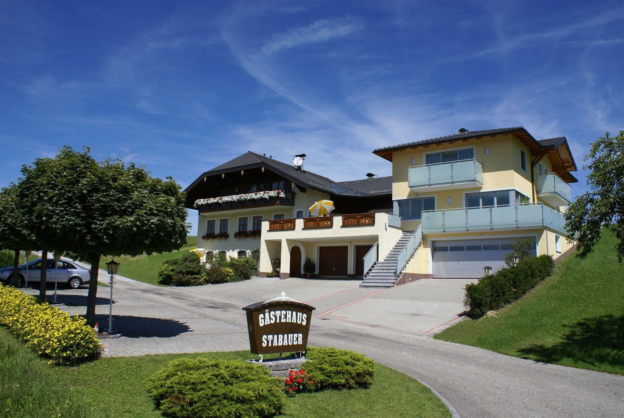 Gaestehaus Stabauer Mondsee Buitenkant foto