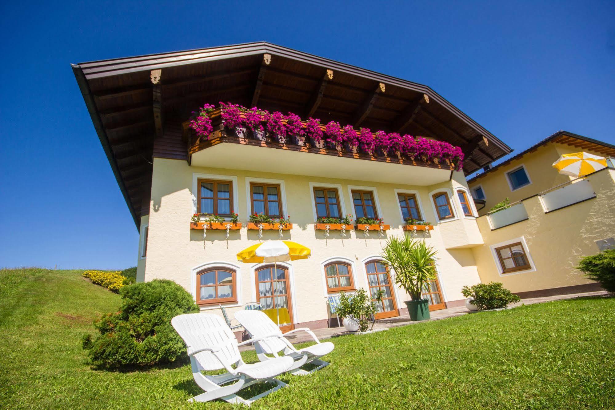 Gaestehaus Stabauer Mondsee Buitenkant foto