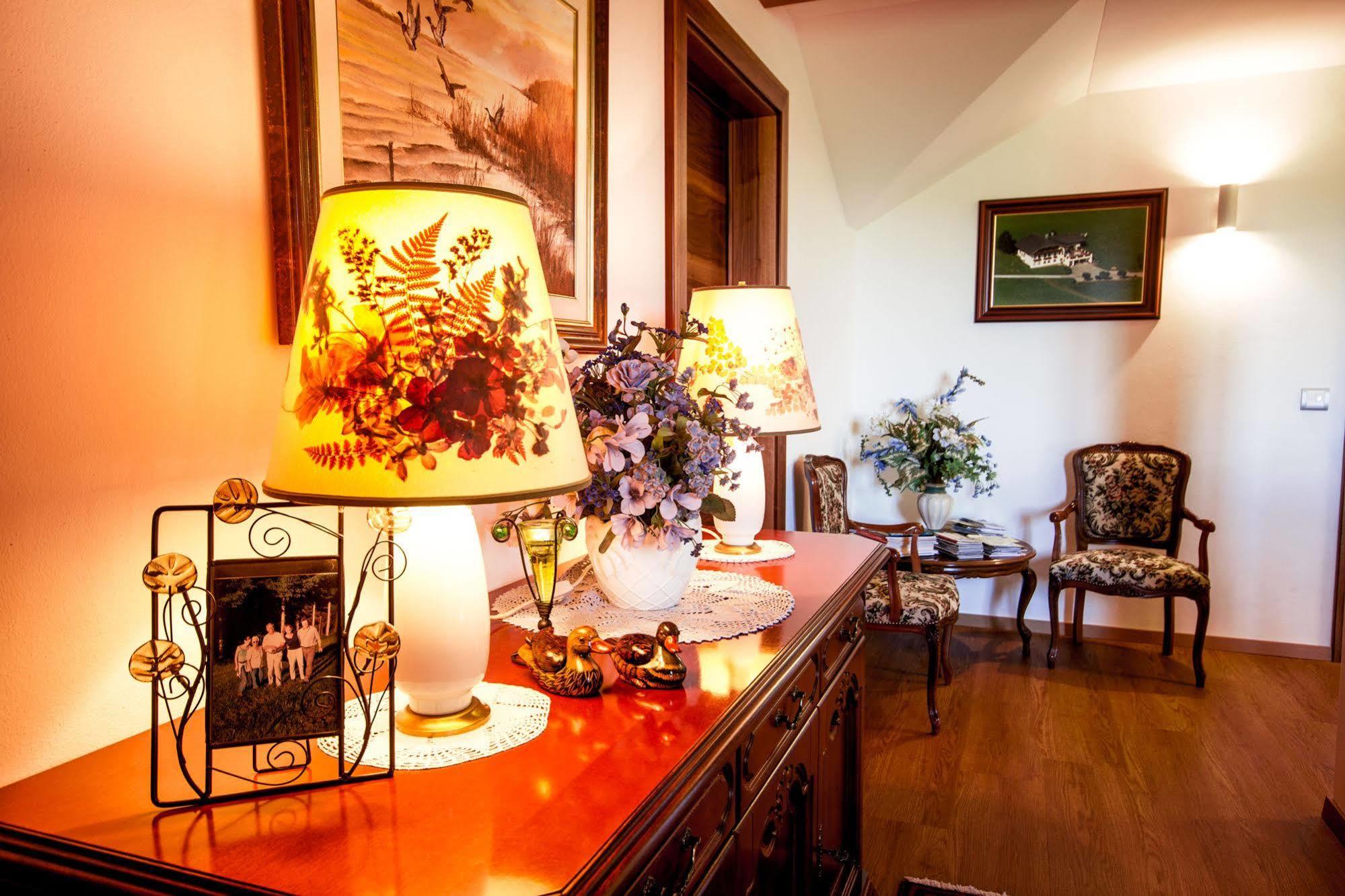Gaestehaus Stabauer Mondsee Buitenkant foto